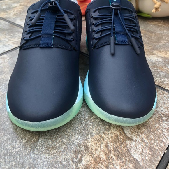 NEW Clove Limited Edition Aqua Blue Classic Shoes Sz 7 Healthcare Nursing - Picture 3 of 14